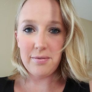 Meet your Posher, Bobbie